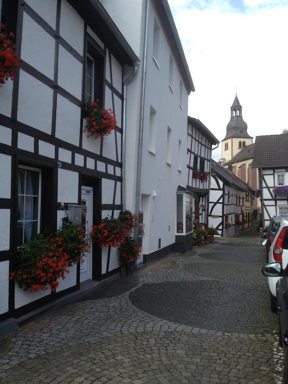 Ferienwohnungen - An Der Kunstakademie Heimbach Oda fotoğraf